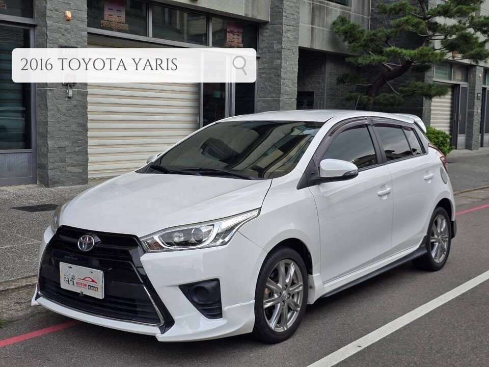 2016 TOYOTA YARIS